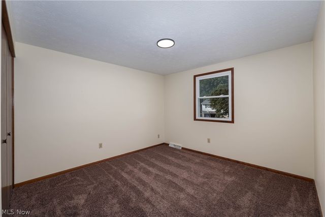 389 Stonewood Street, Canal Fulton, OH 44614