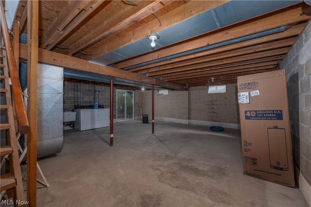 389 Stonewood Street, Canal Fulton, OH 44614