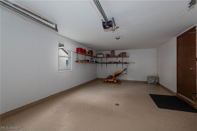 389 Stonewood Street, Canal Fulton, OH 44614