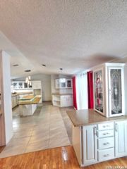 315 Forest Creek Rd, Devine, TX 78016