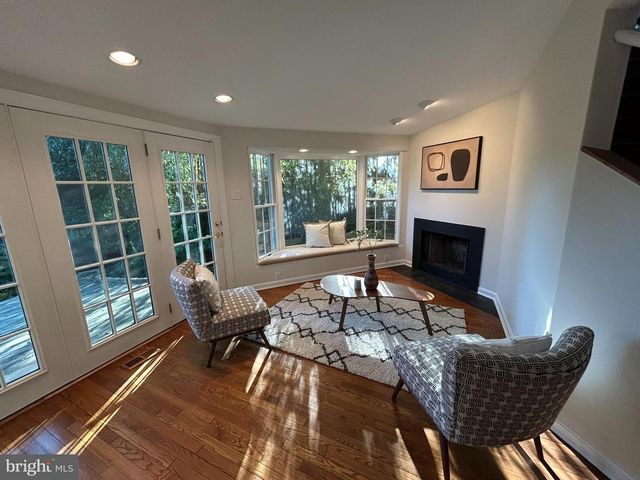 6515 OLD CHESTERBROOK RD, Mclean, VA 22101