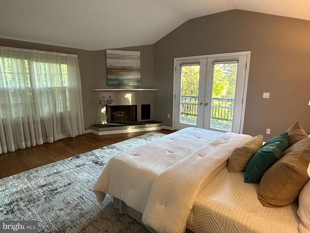 6515 OLD CHESTERBROOK RD, Mclean, VA 22101