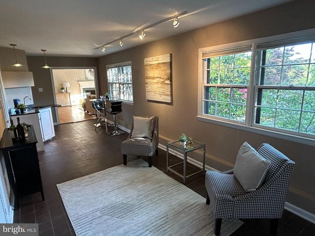 6515 OLD CHESTERBROOK RD, Mclean, VA 22101