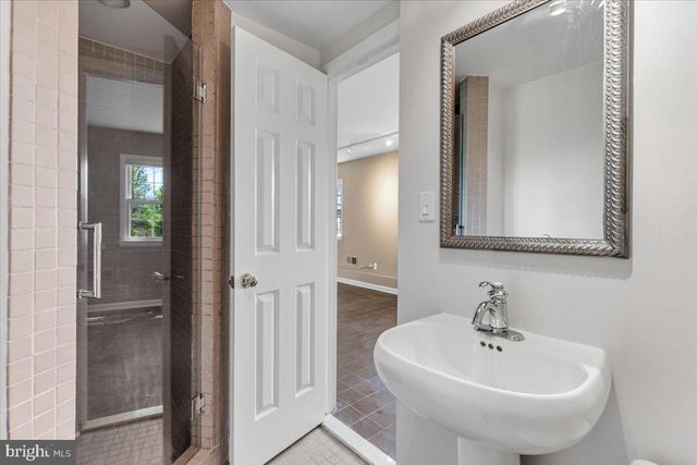 6515 OLD CHESTERBROOK RD, Mclean, VA 22101