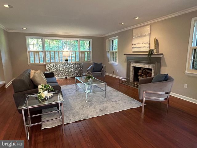 6515 OLD CHESTERBROOK RD, Mclean, VA 22101