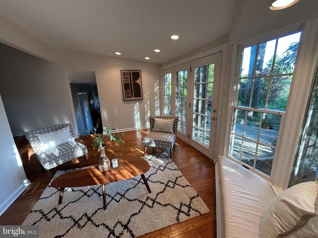 6515 OLD CHESTERBROOK RD, Mclean, VA 22101