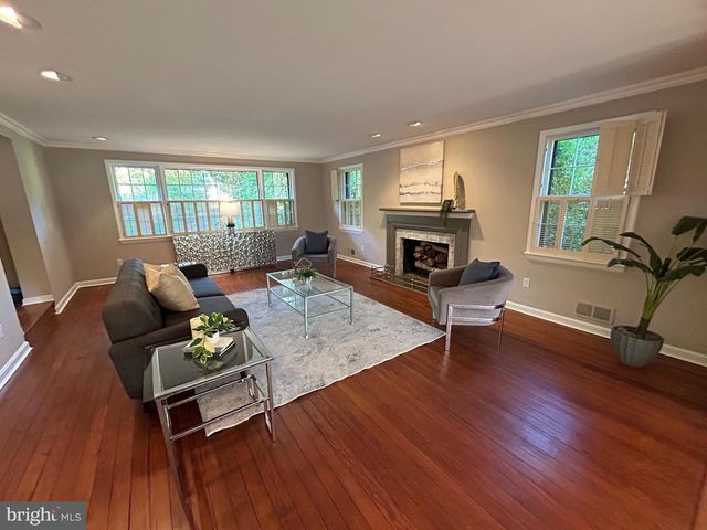 6515 OLD CHESTERBROOK RD, Mclean, VA 22101