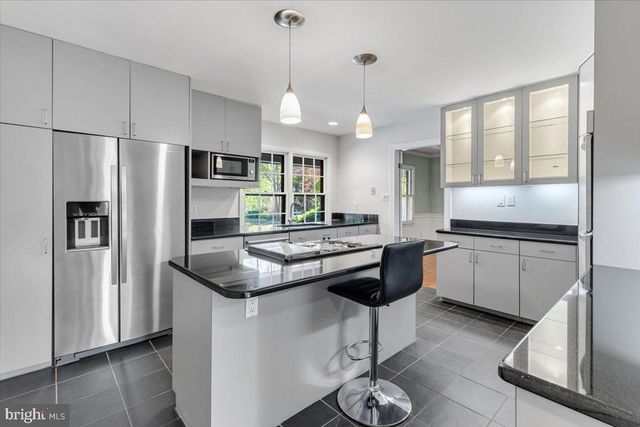 6515 OLD CHESTERBROOK RD, Mclean, VA 22101