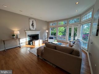6515 OLD CHESTERBROOK RD, Mclean, VA 22101