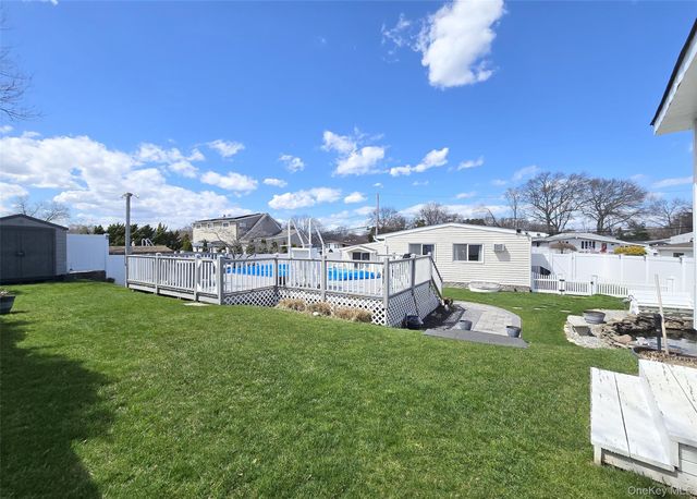 25 Peter Road, Ronkonkoma, NY 11779