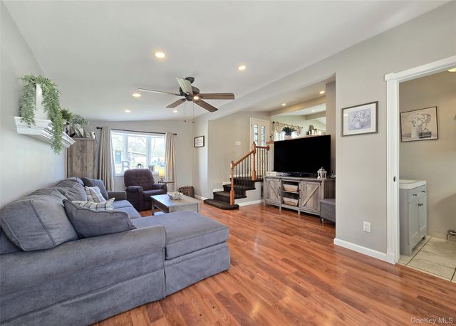 25 Peter Road, Ronkonkoma, NY 11779