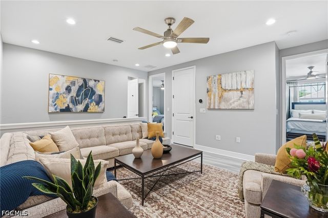 3549 Pilot CIR, Naples, FL 34120