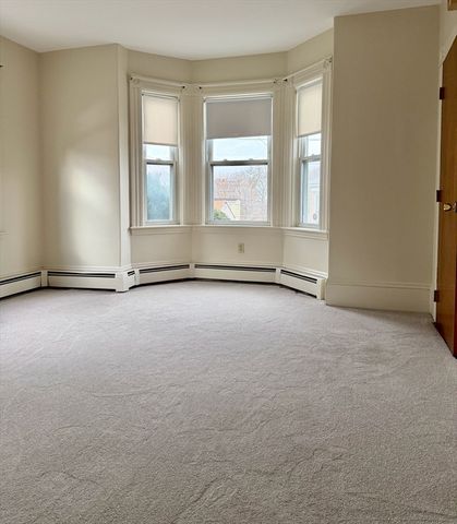 43 Aborn St 1, Peabody, MA 01960