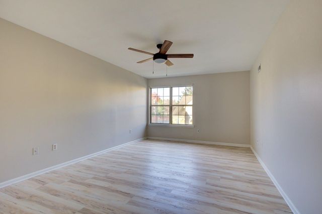 1302 FOXMEADOW CIR, Royersford, PA 19468