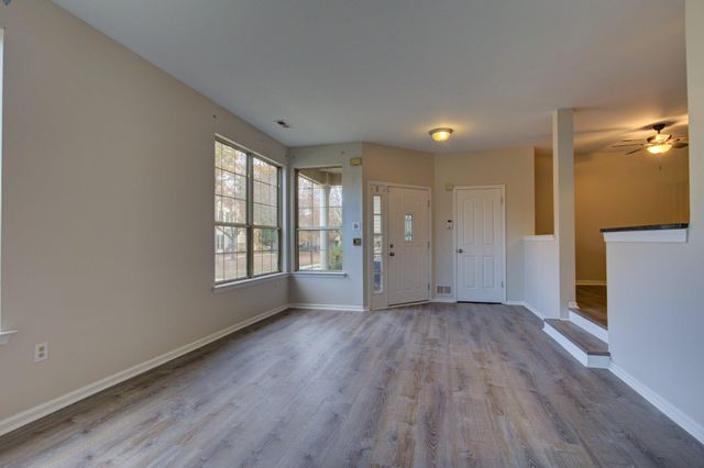 1302 FOXMEADOW CIR, Royersford, PA 19468