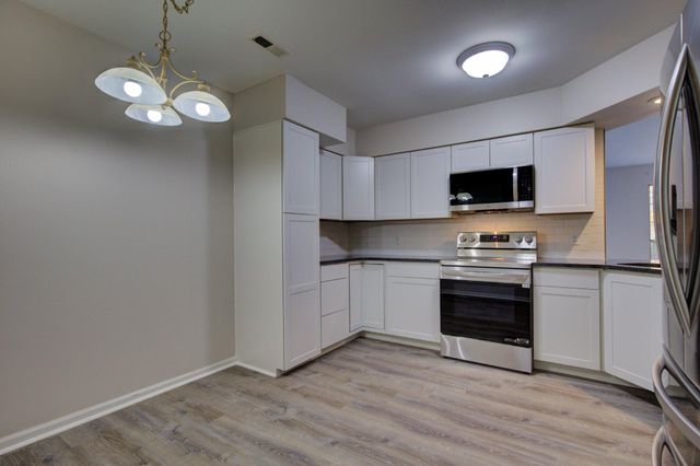 1302 FOXMEADOW CIR, Royersford, PA 19468