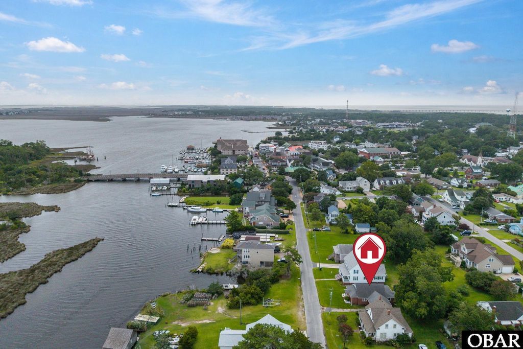 Image 33 of property listing at 614 Croatan Avenue, Manteo, NC 27954