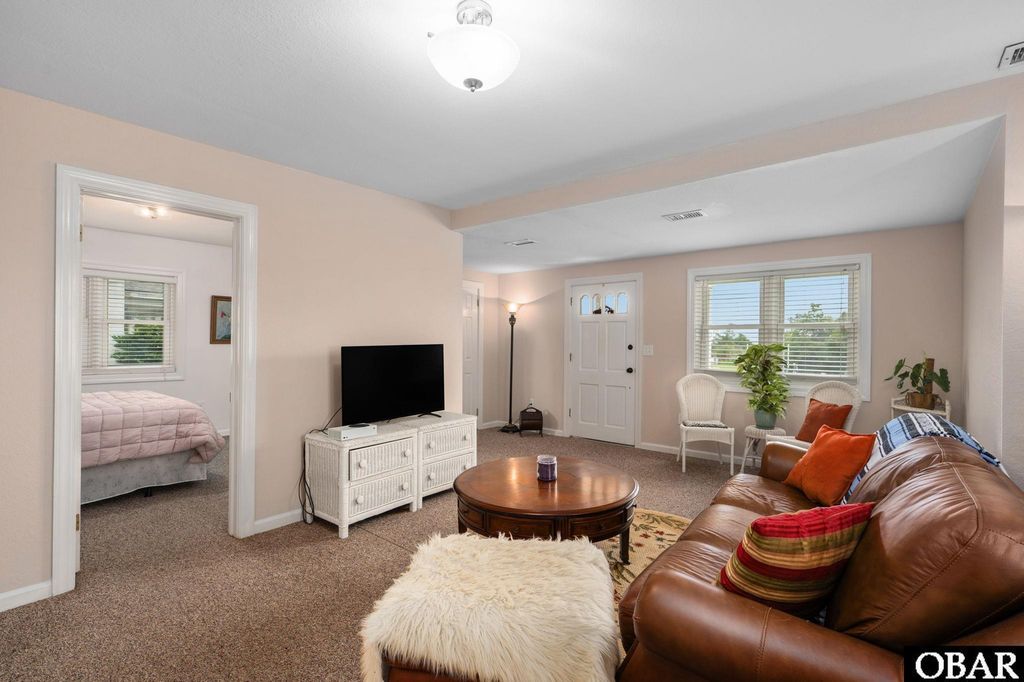 Image 5 of property listing at 614 Croatan Avenue, Manteo, NC 27954