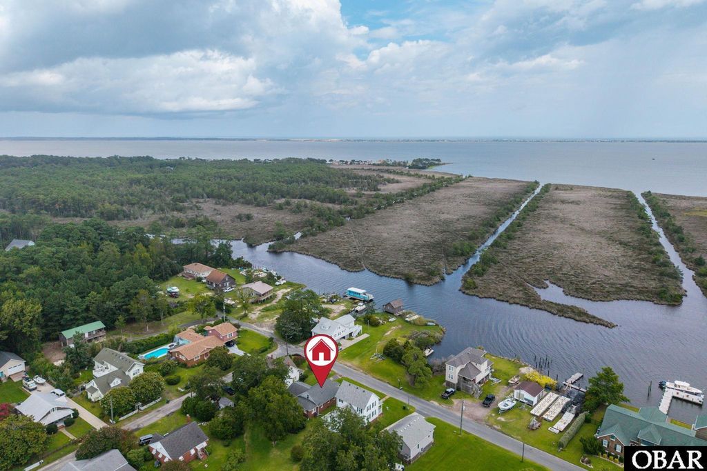 Image 41 of property listing at 614 Croatan Avenue, Manteo, NC 27954