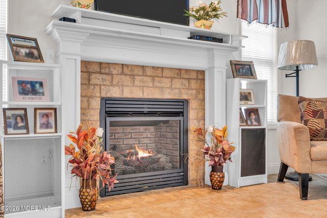 592 Pirate Lane, Manahawkin, NJ 08050