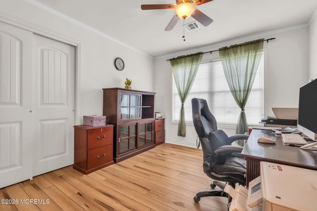 592 Pirate Lane, Manahawkin, NJ 08050