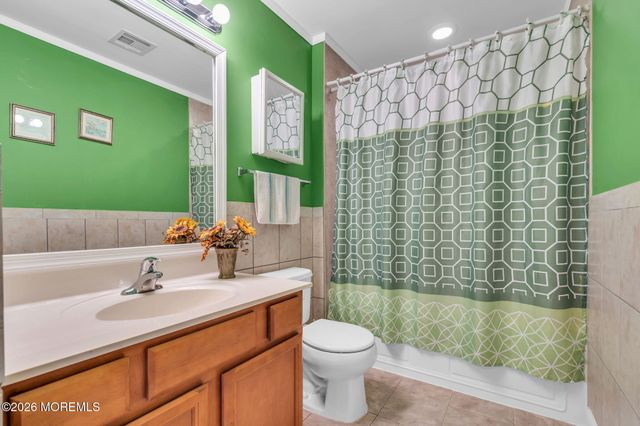 592 Pirate Lane, Manahawkin, NJ 08050