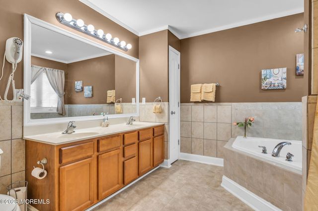 592 Pirate Lane, Manahawkin, NJ 08050