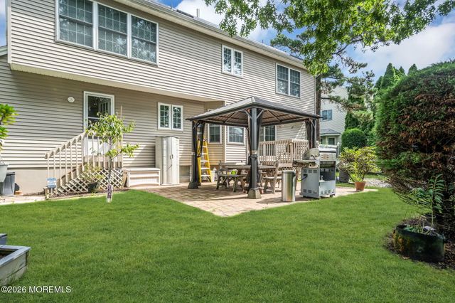 592 Pirate Lane, Manahawkin, NJ 08050