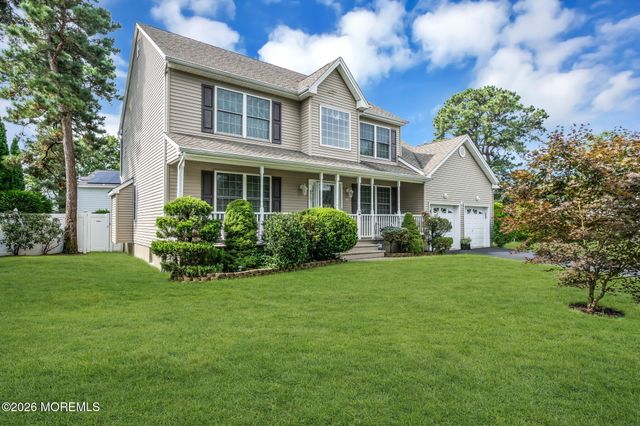 592 Pirate Lane, Manahawkin, NJ 08050
