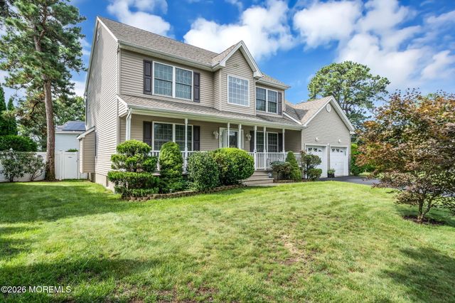 592 Pirate Lane, Manahawkin, NJ 08050