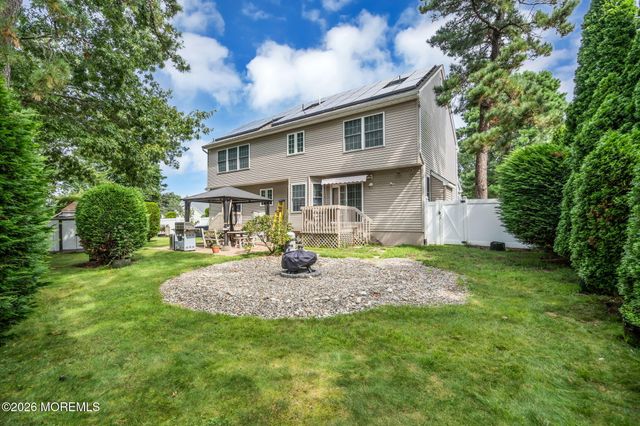 592 Pirate Lane, Manahawkin, NJ 08050
