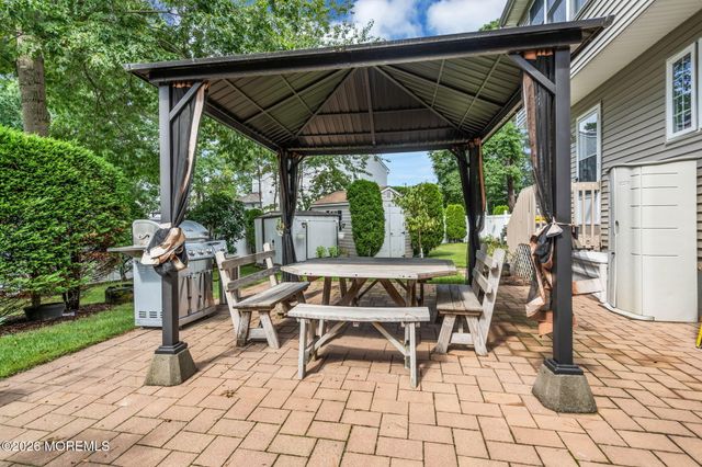 592 Pirate Lane, Manahawkin, NJ 08050