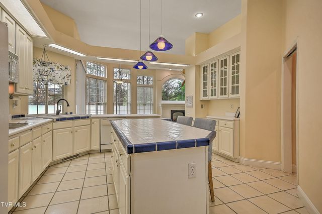 1316 White Street, Kingsport, TN 37664