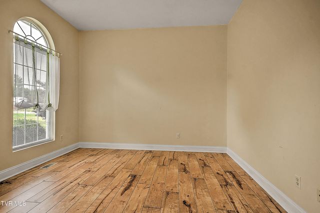 1316 White Street, Kingsport, TN 37664