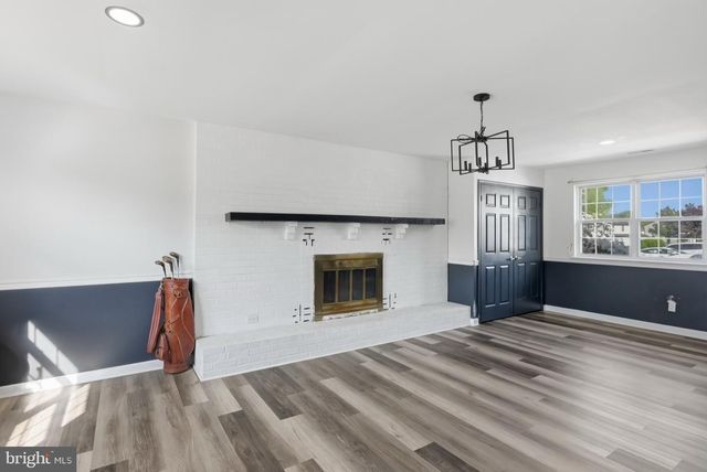 87 ARGYLE AVE, Blackwood, NJ 08012
