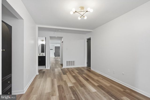 87 ARGYLE AVE, Blackwood, NJ 08012