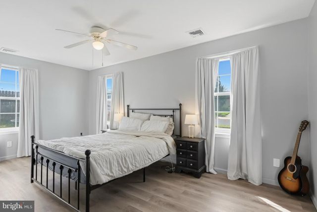 87 ARGYLE AVE, Blackwood, NJ 08012