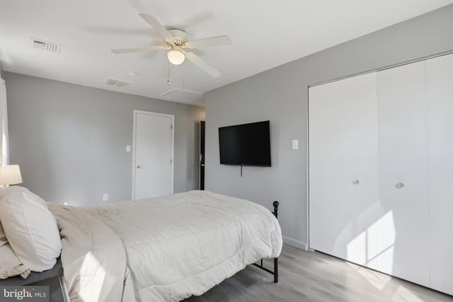 87 ARGYLE AVE, Blackwood, NJ 08012