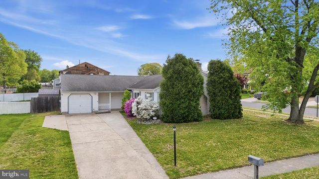 87 ARGYLE AVE, Blackwood, NJ 08012