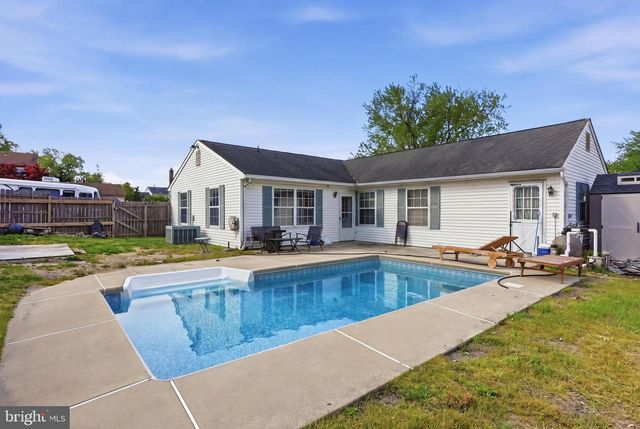 87 ARGYLE AVE, Blackwood, NJ 08012