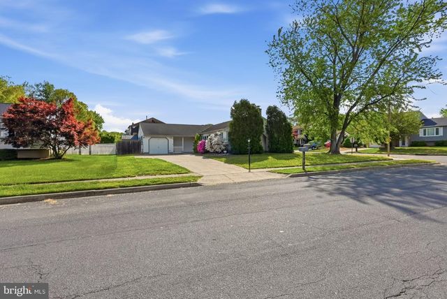 87 ARGYLE AVE, Blackwood, NJ 08012