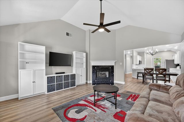 1428 Bregenz Lane, Lewisville, TX 75067
