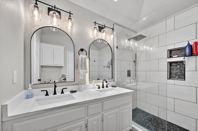 1428 Bregenz Lane, Lewisville, TX 75067