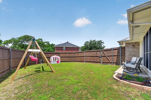 1428 Bregenz Lane, Lewisville, TX 75067