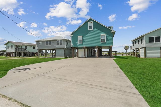 1868 County Road 201, Sargent, TX 77414