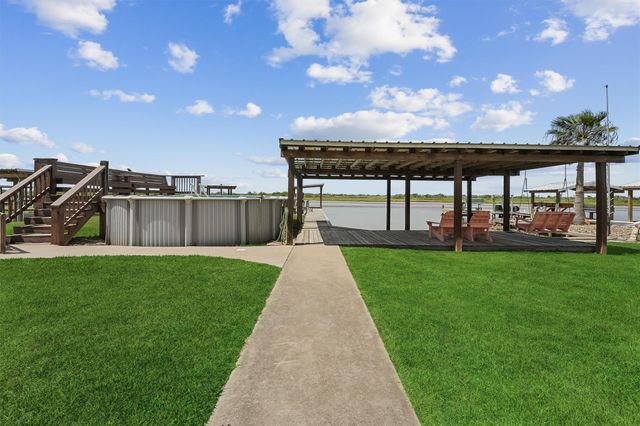 1868 County Road 201, Sargent, TX 77414