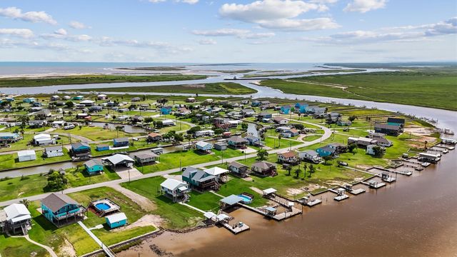 1868 County Road 201, Sargent, TX 77414