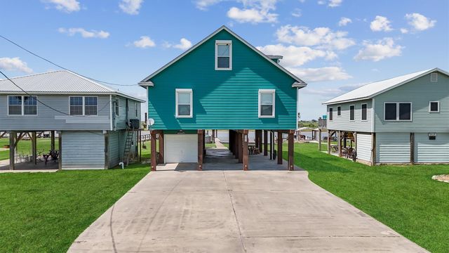 1868 County Road 201, Sargent, TX 77414