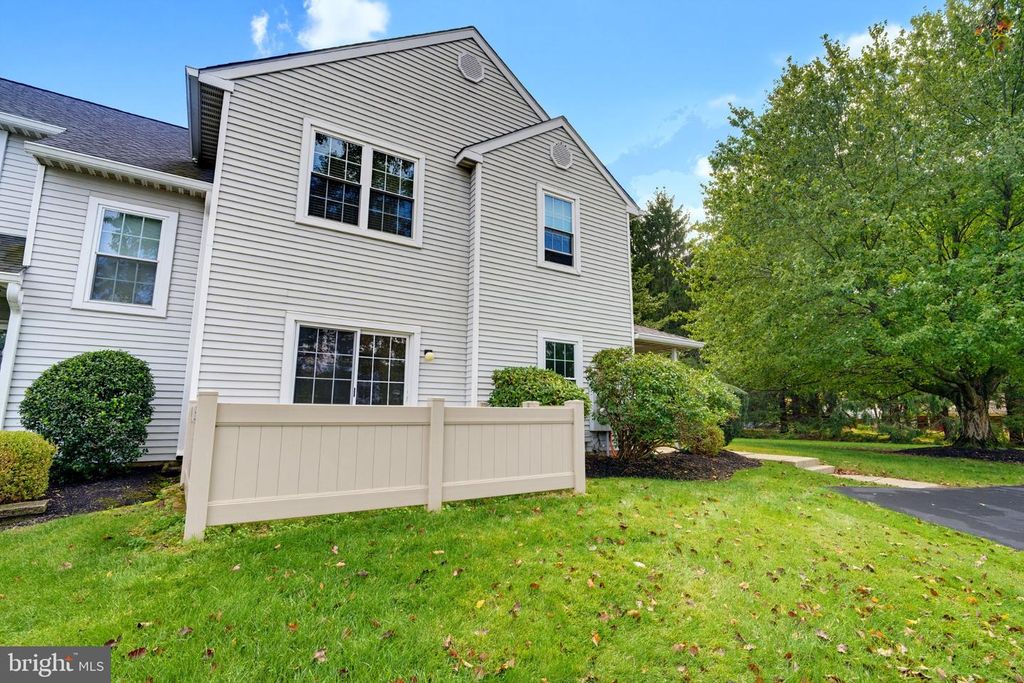 23 EATON CT, NEWTOWN, PA 18940 — photo 4
