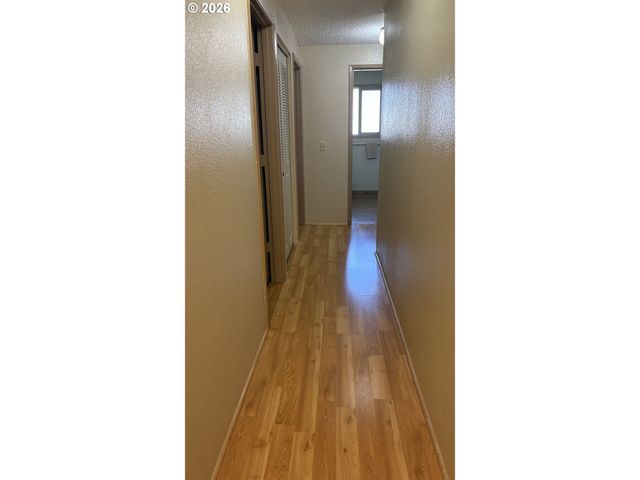 2047 ORR Ln, Eugene, OR 97405